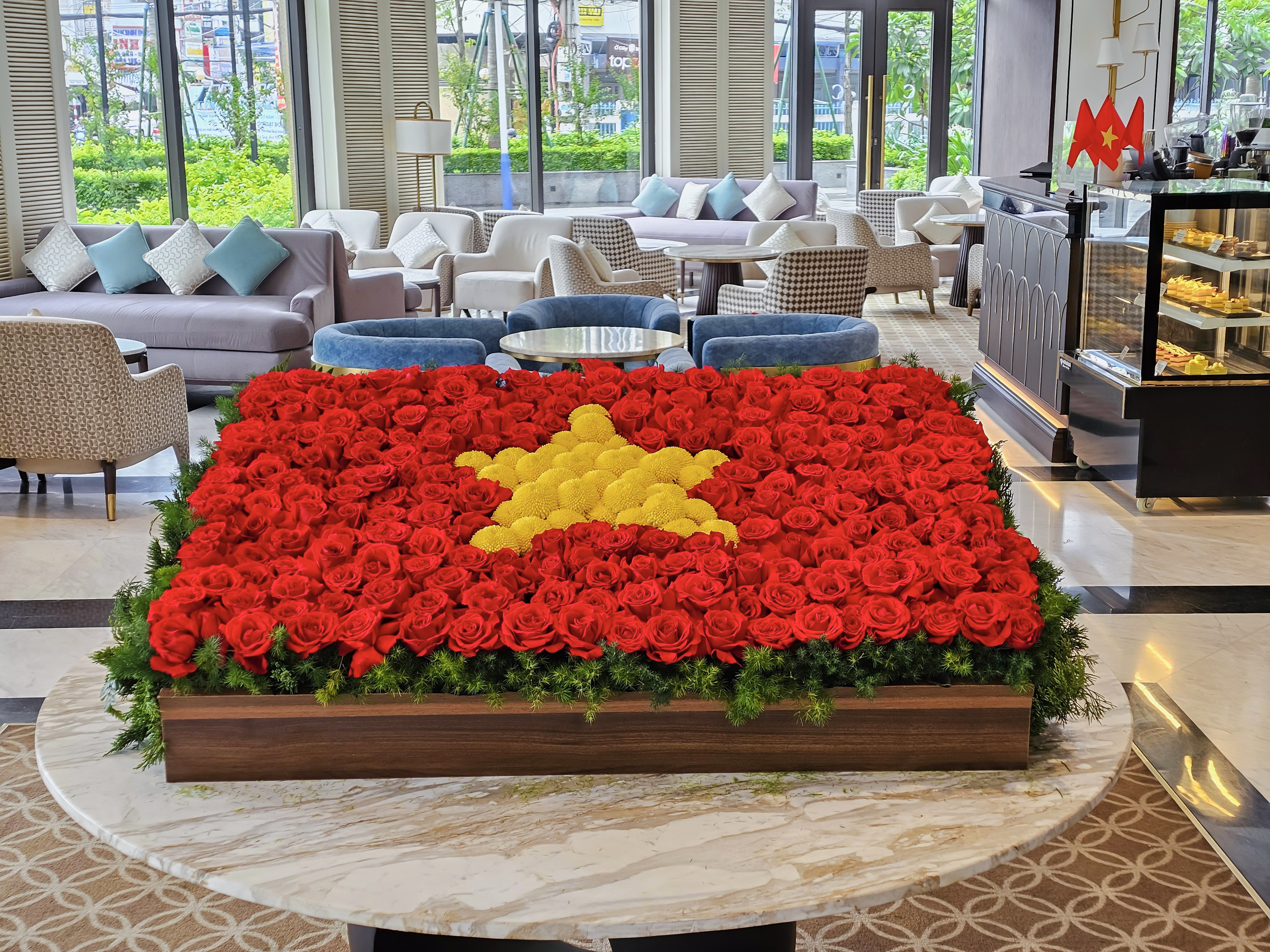 Đón Không Khí Quốc Khánh Rực Rỡ Tại Charmant Suites
